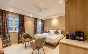 The Vibe House - Luxury Boutique Suites Near Connaught Place & New Delhi City Centre